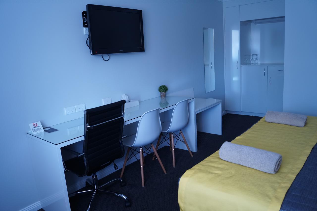Oasis Motel Кобар Екстериор снимка